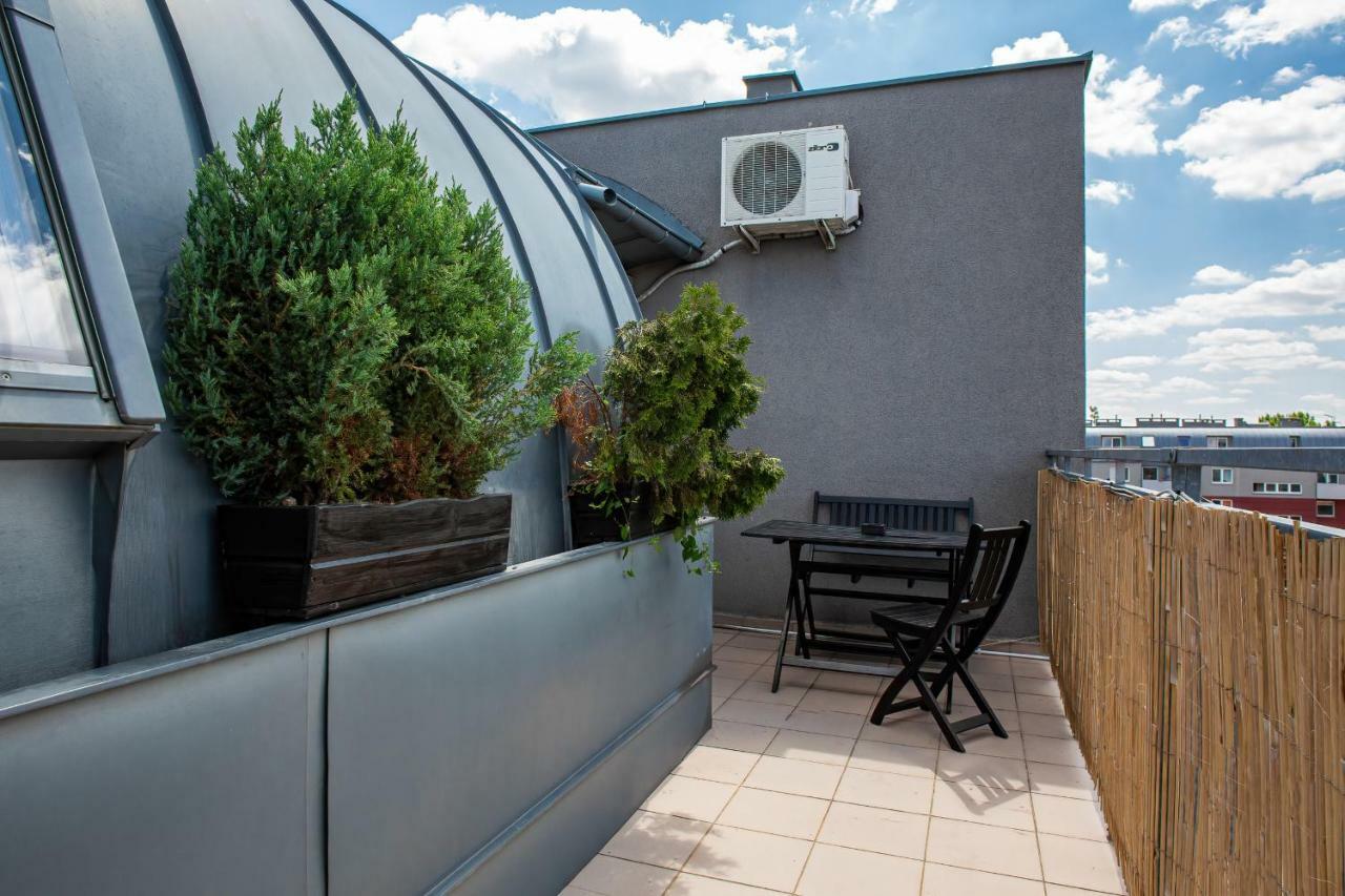 Apartments Wroclaw Manganowa By Noclegi Renters Exterior foto